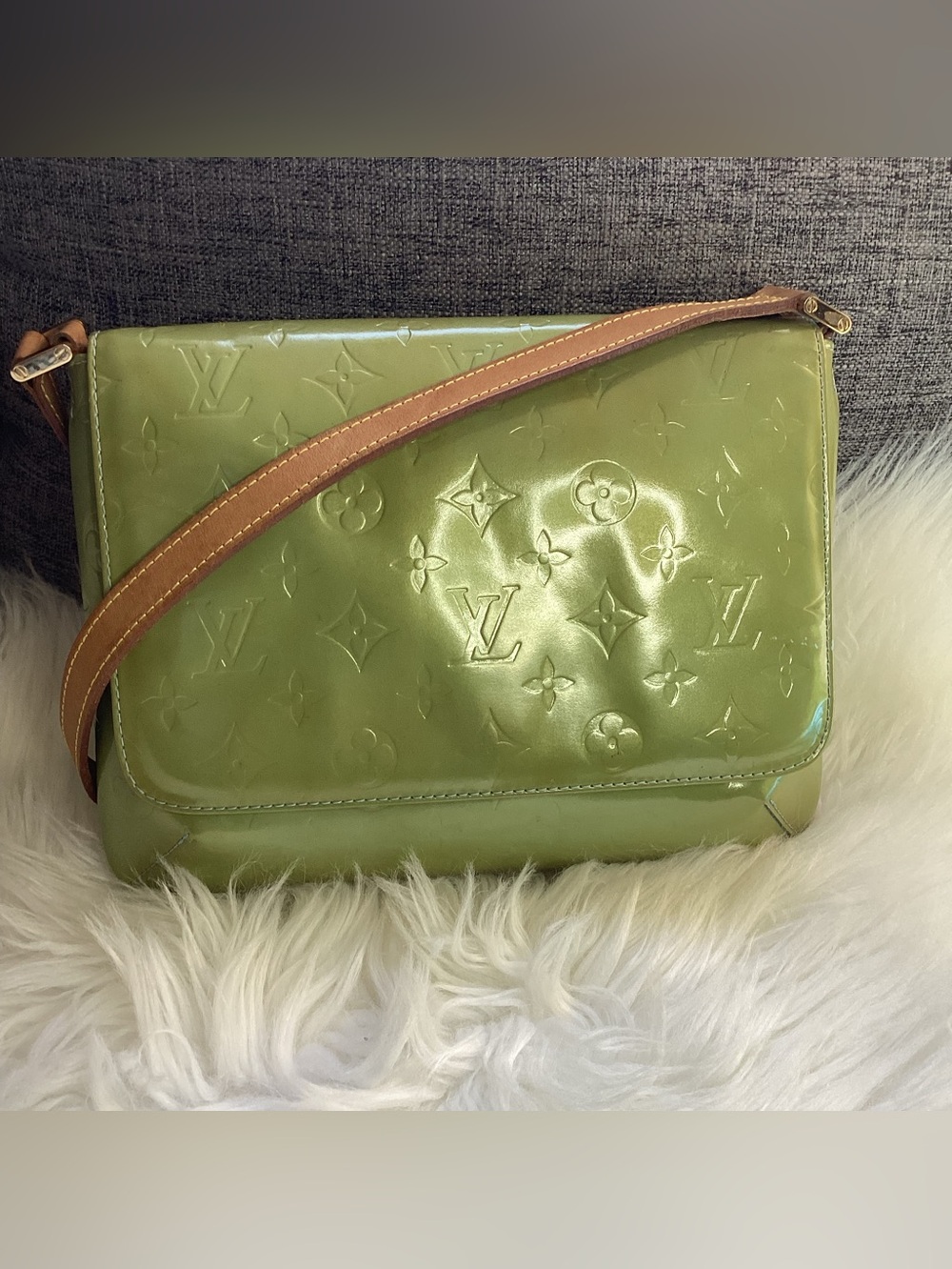 🛍️Louis Vuitton Lime Green Vernis Thompson Street Shoulder Bag